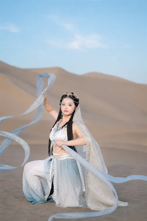 西域艺术照 · 沙丘起舞